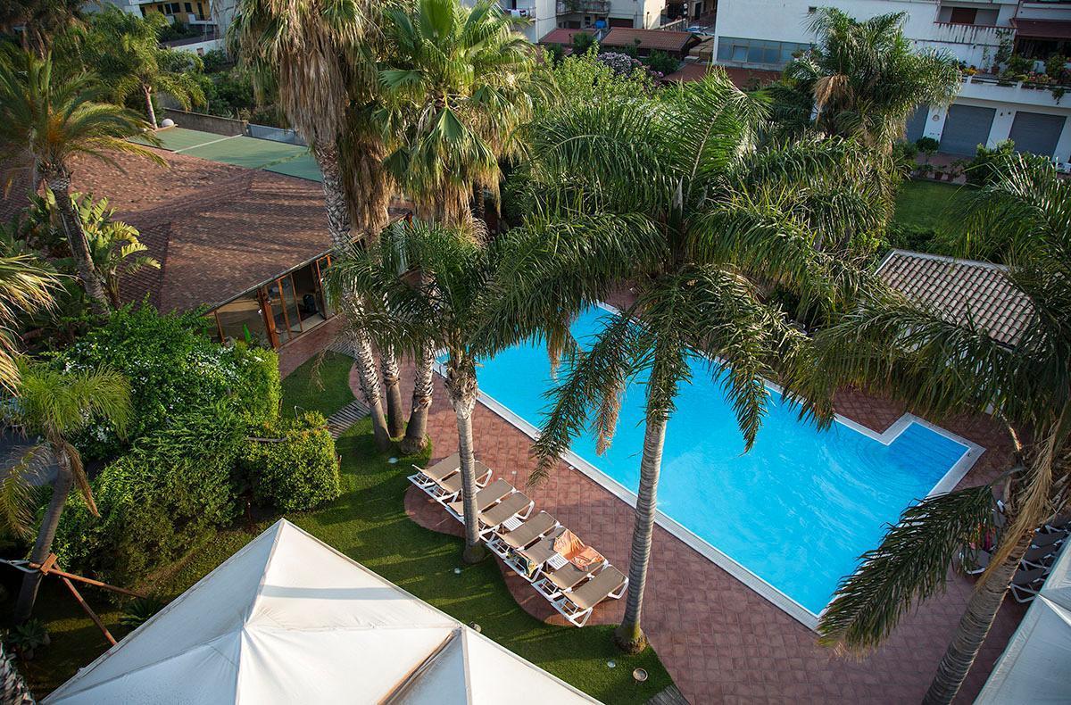 Hotel Redebora Torregrotta Exterior photo