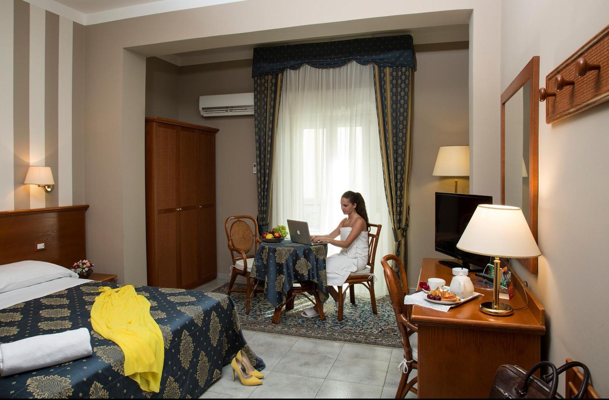 Hotel Redebora Torregrotta Room photo