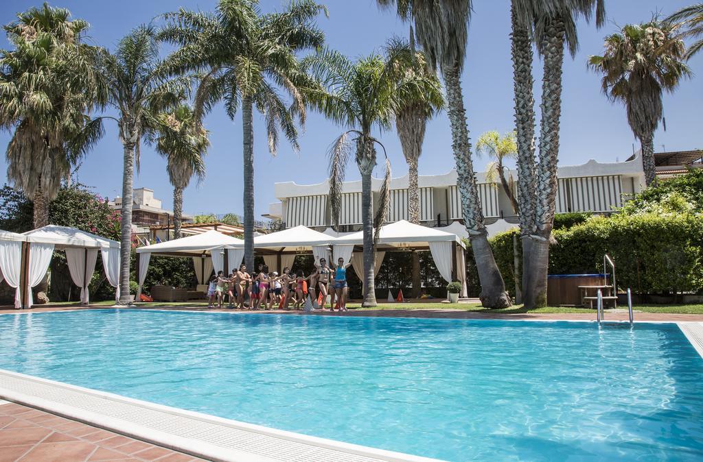 Hotel Redebora Torregrotta Exterior photo
